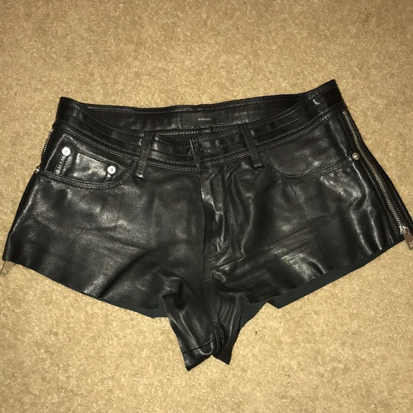 DIESEL Side zip Lamb skin leather raw hem shorts - Picture 1 of 2